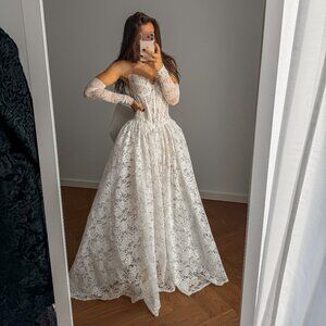 Contrast Lace Wedding Dress | Bow Detail | Train | Gloves